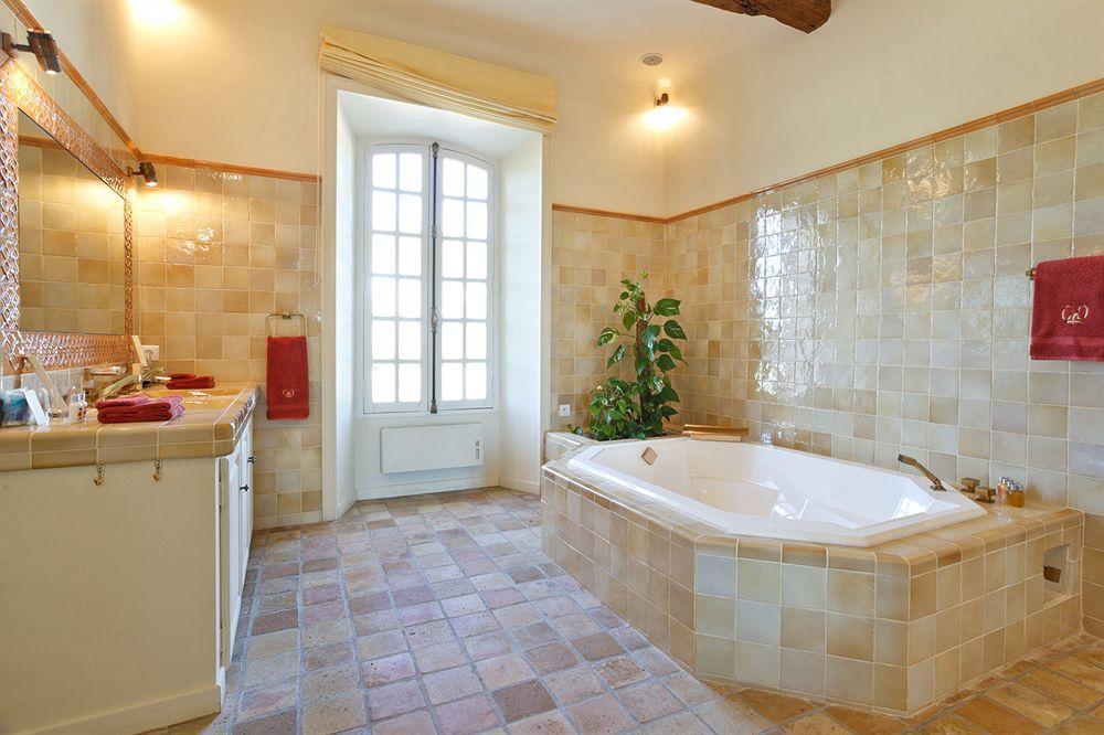Chateau Les Crostes Hotel Lorgues Buitenkant foto