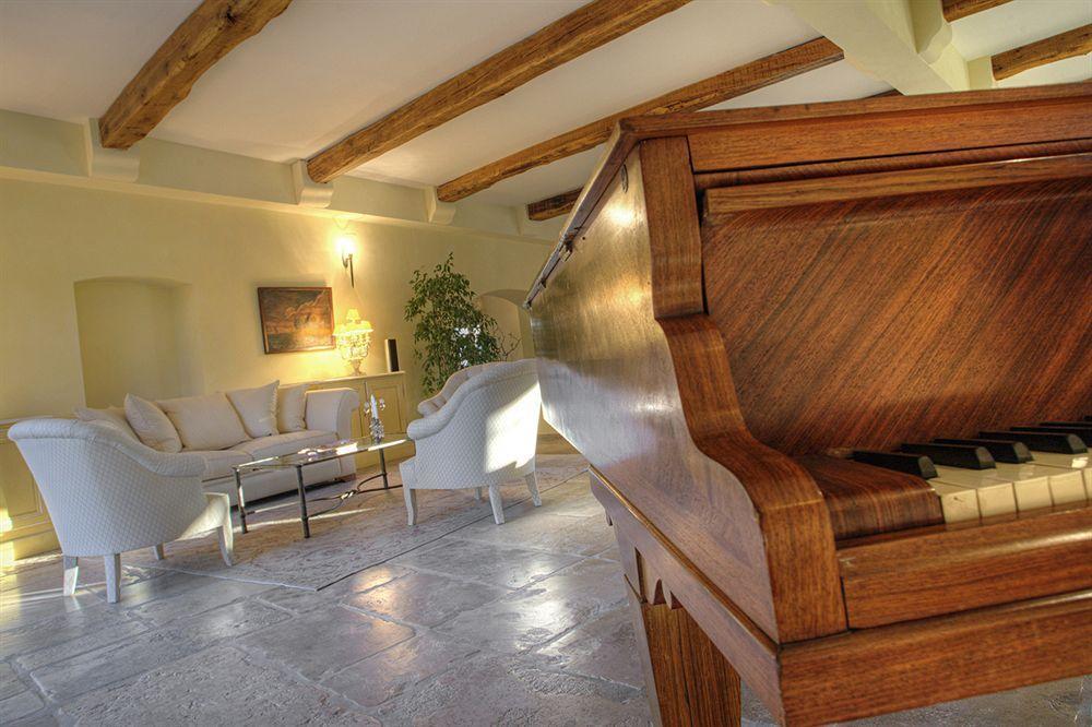 Chateau Les Crostes Hotel Lorgues Buitenkant foto